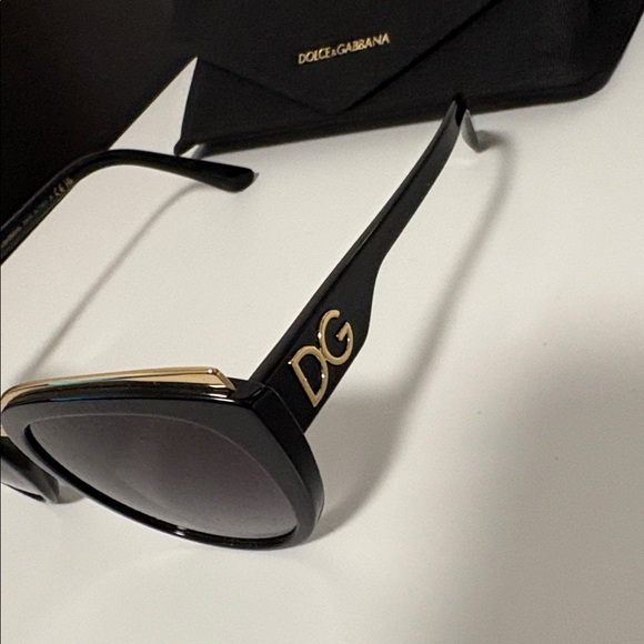 NEW [Dolce & Gabbana] Luxury Butterfly Large Sunglasses, Black/Gold, Acetate - Picture 7 of 12